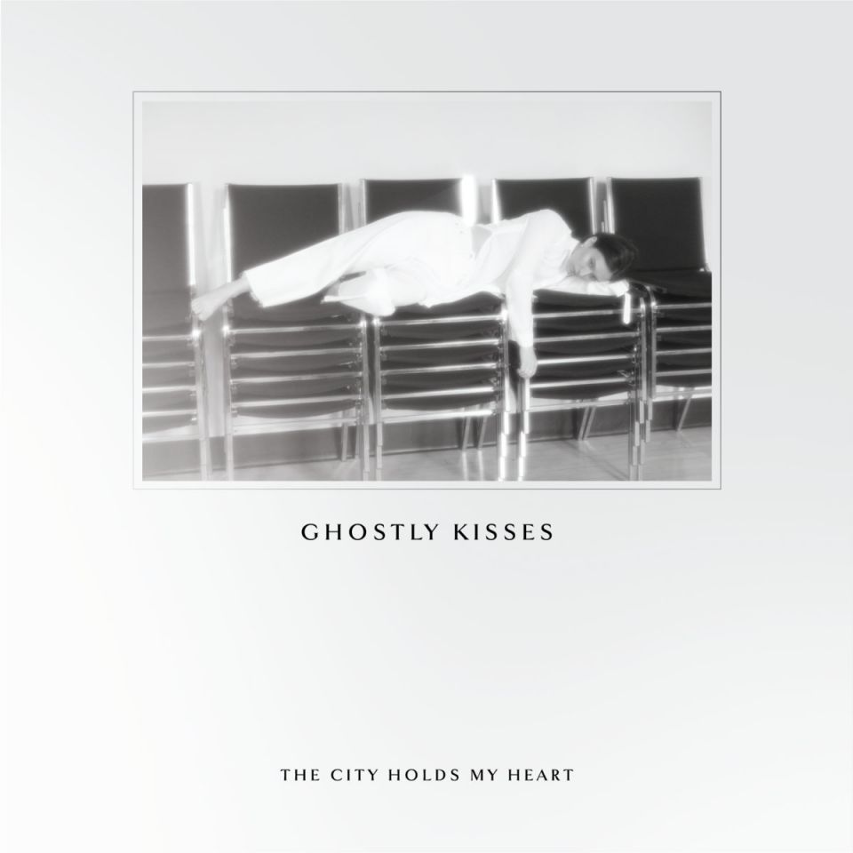 Ghostly Kisses – « The City Holds my Heart »