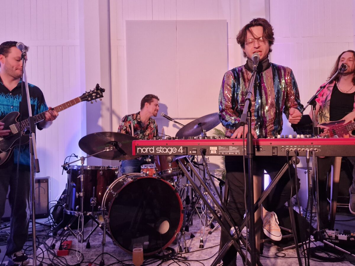 Nathan Vanheuverzwijn au Studio Fovéa: un rassemblement familial