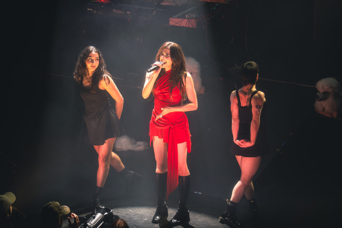 Ariane Roy (et BéLi) à l’Impérial Bell : La reine des chiennes