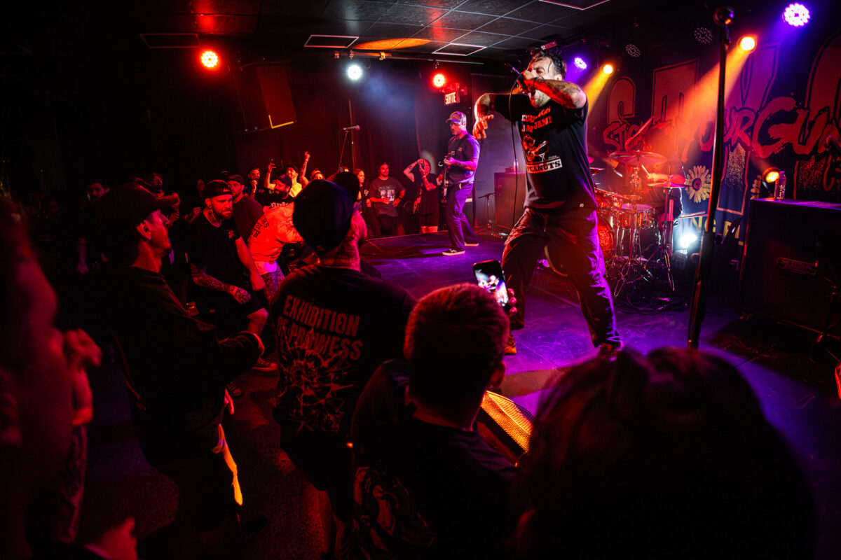 Stick To Your Guns… mais pas trop longtemps