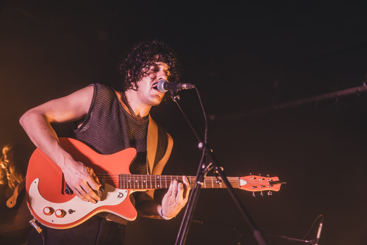 Photos : Le retour de l&rsquo;été avec Julyan au Grizzly Fuzz (+ l i l a)