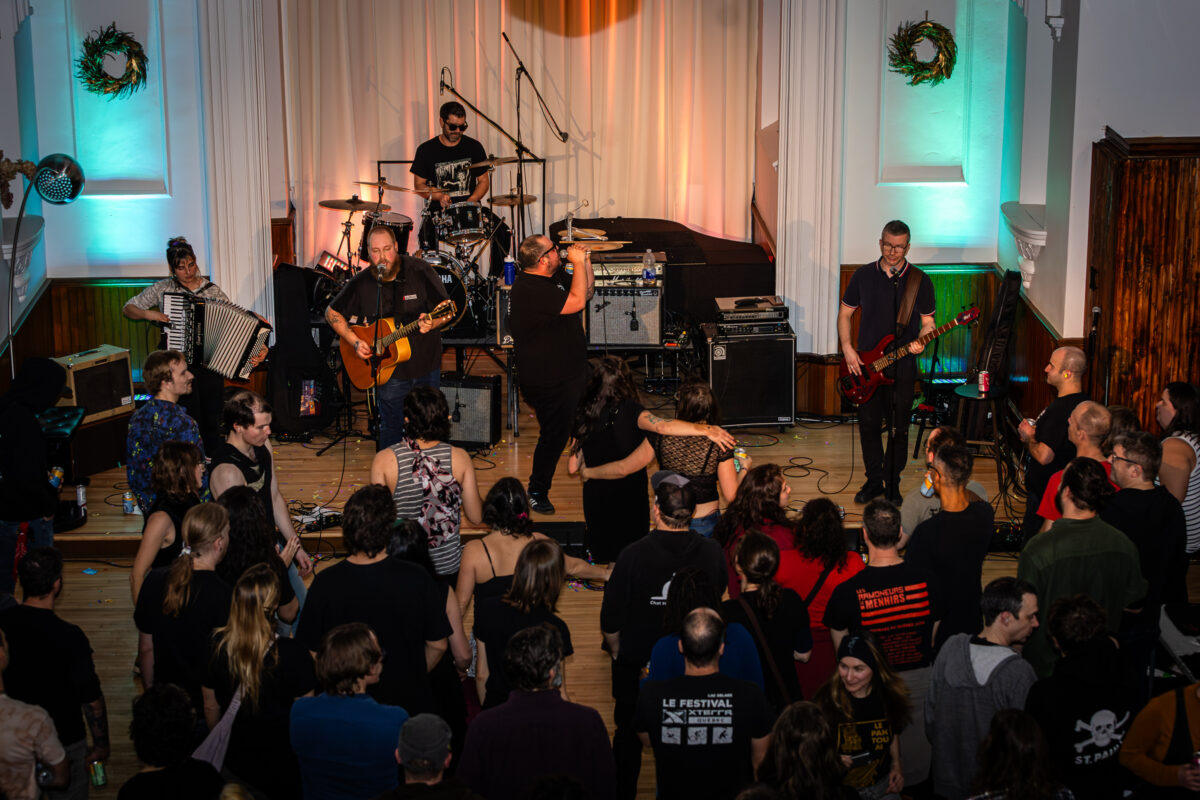 Spectacle bénéfice du RÉPAC : Contre vents de droite et marées noires