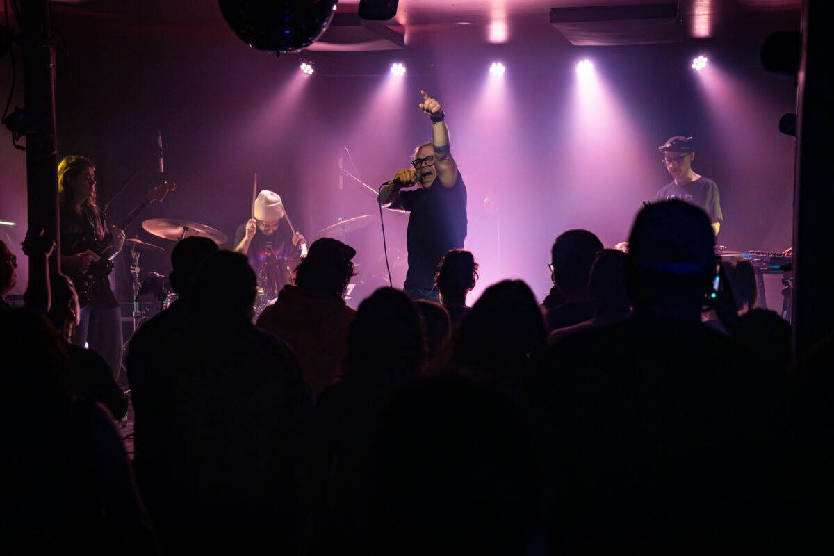 Double lancement de Calamine et Q052 : Une soirée éblouissante du tonnerre