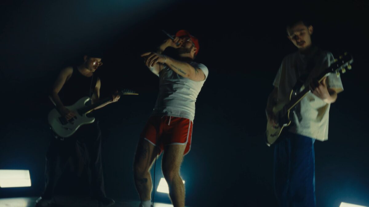 Primeur clip : Une session live brève, mais intense avec LE VENIN